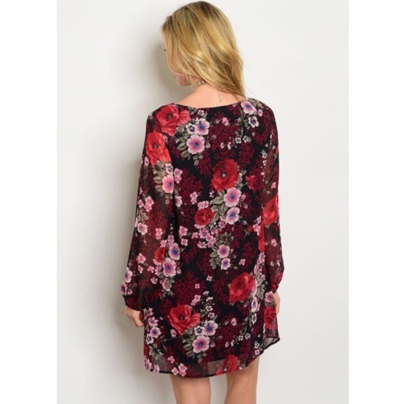 New Small red Floral dress with sheer sleeves - Picture 4 of 4